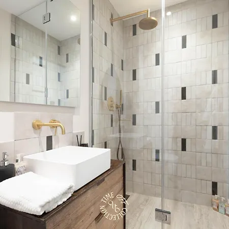 Apartment Sainte Anne By Time Off Collection